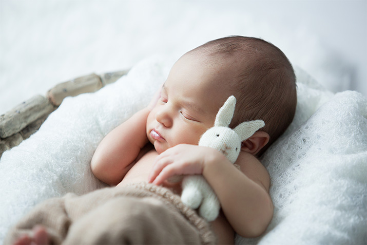 sleep tips for baby how to get baby to sleep bedtime routine baby books sleep regression self soothe baby playtime black out nursery baby tips personalized baby book nighttime read to baby keep baby active help baby sleep through the night help newborn tipsinfant sleep baby first year sleep quality